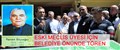 ESKİ MECLİS ÜYESİ İÇİN BELEDİYE ÖNÜNDE TÖREN